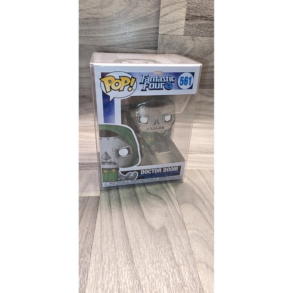 Funko Pop! Marvel Fantastic Four Doctor Doom #561 With Pop Protector